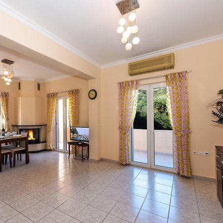 Olive Garden Vila Exopoli ภายนอก รูปภาพ