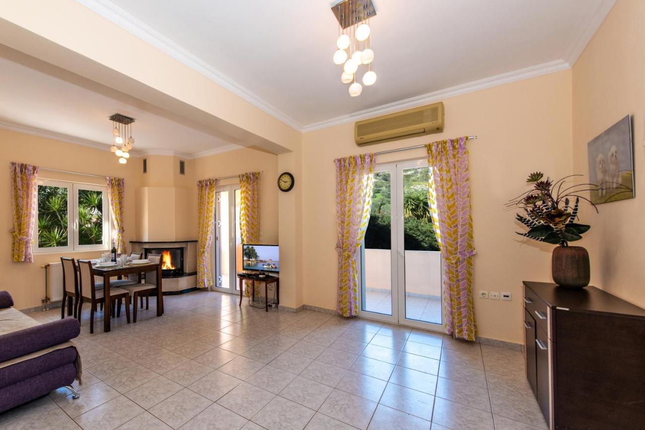 Olive Garden Vila Exopoli ภายนอก รูปภาพ